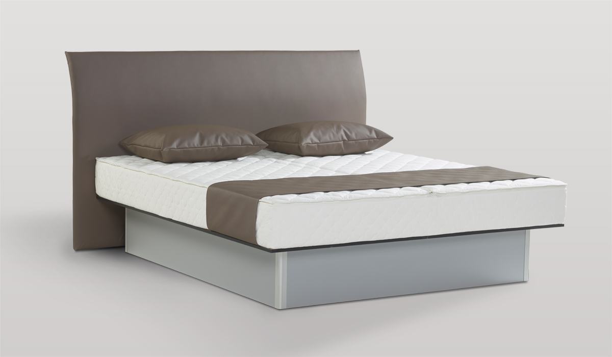 LIT A EAU BASIC DELUXE by Waterbed France